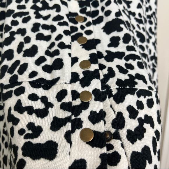 AMARYLLIS White Leopard Print Knit Long Snap Button Cardigan LARGE V Neck Soft - Picture 4 of 9